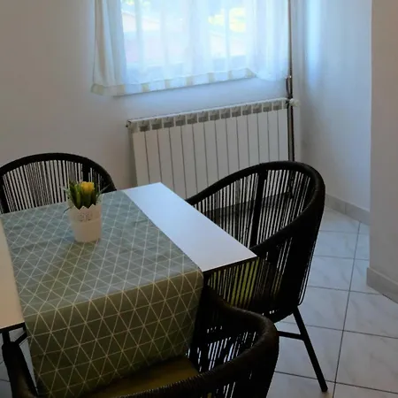Comfort Beachfront Apartment Crikvenica